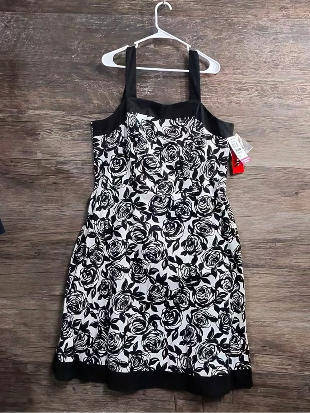 R&K Black and White Rose-Print Sleeveless Fit & Flare Dress
